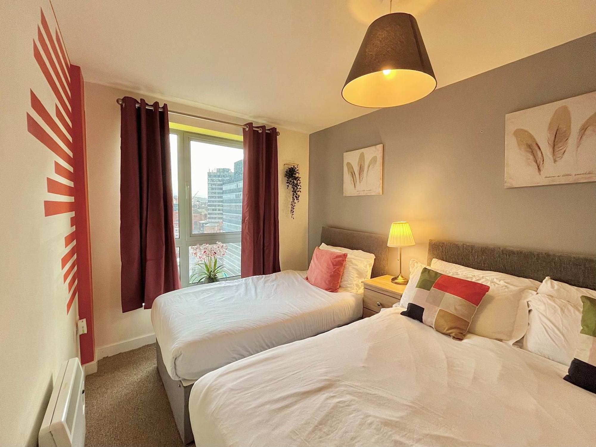 שפילד Skyview Apartment By Noknokstay - City Centre With Parking - Group, Family, Business מראה חיצוני תמונה