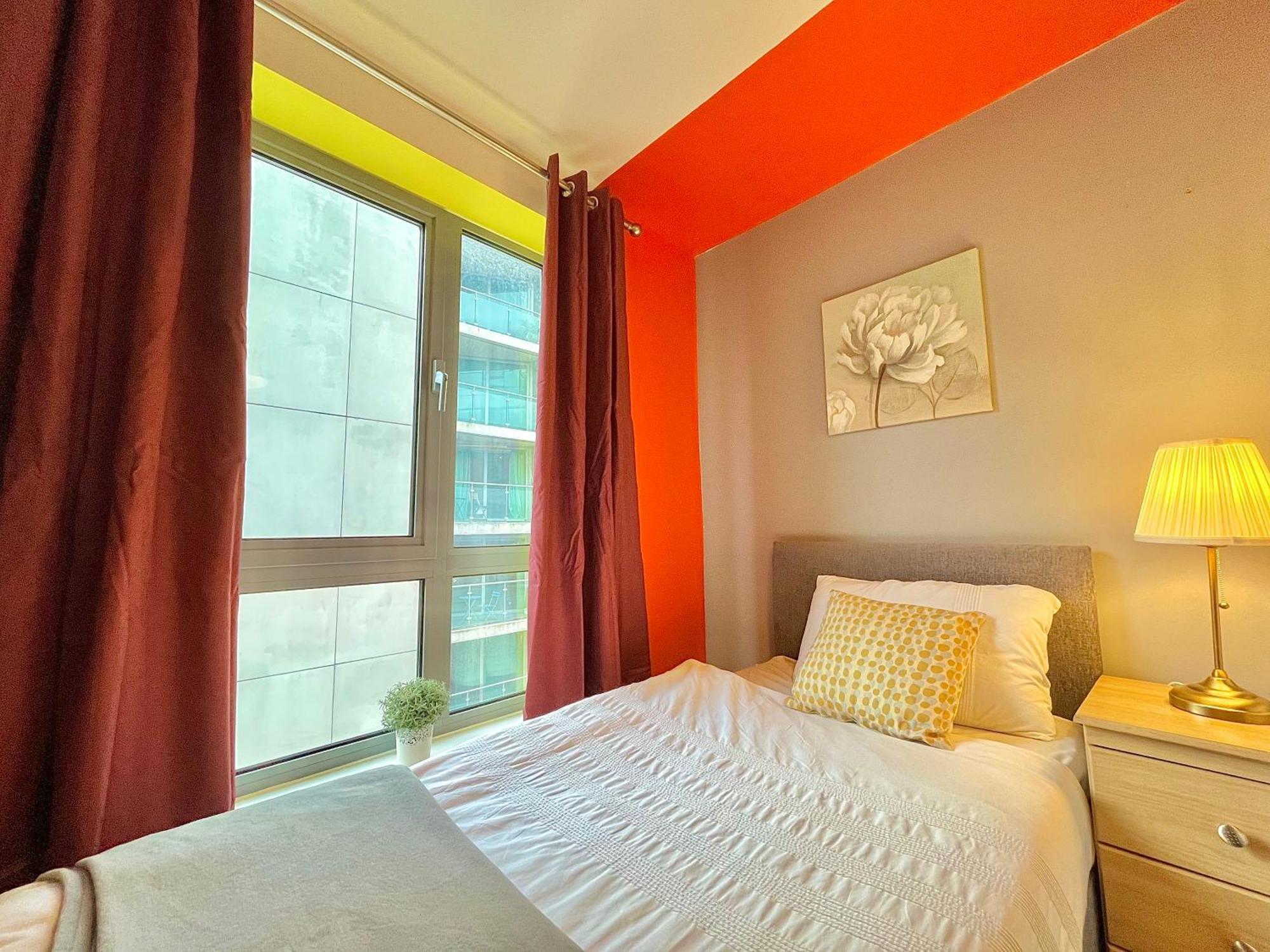 שפילד Skyview Apartment By Noknokstay - City Centre With Parking - Group, Family, Business מראה חיצוני תמונה