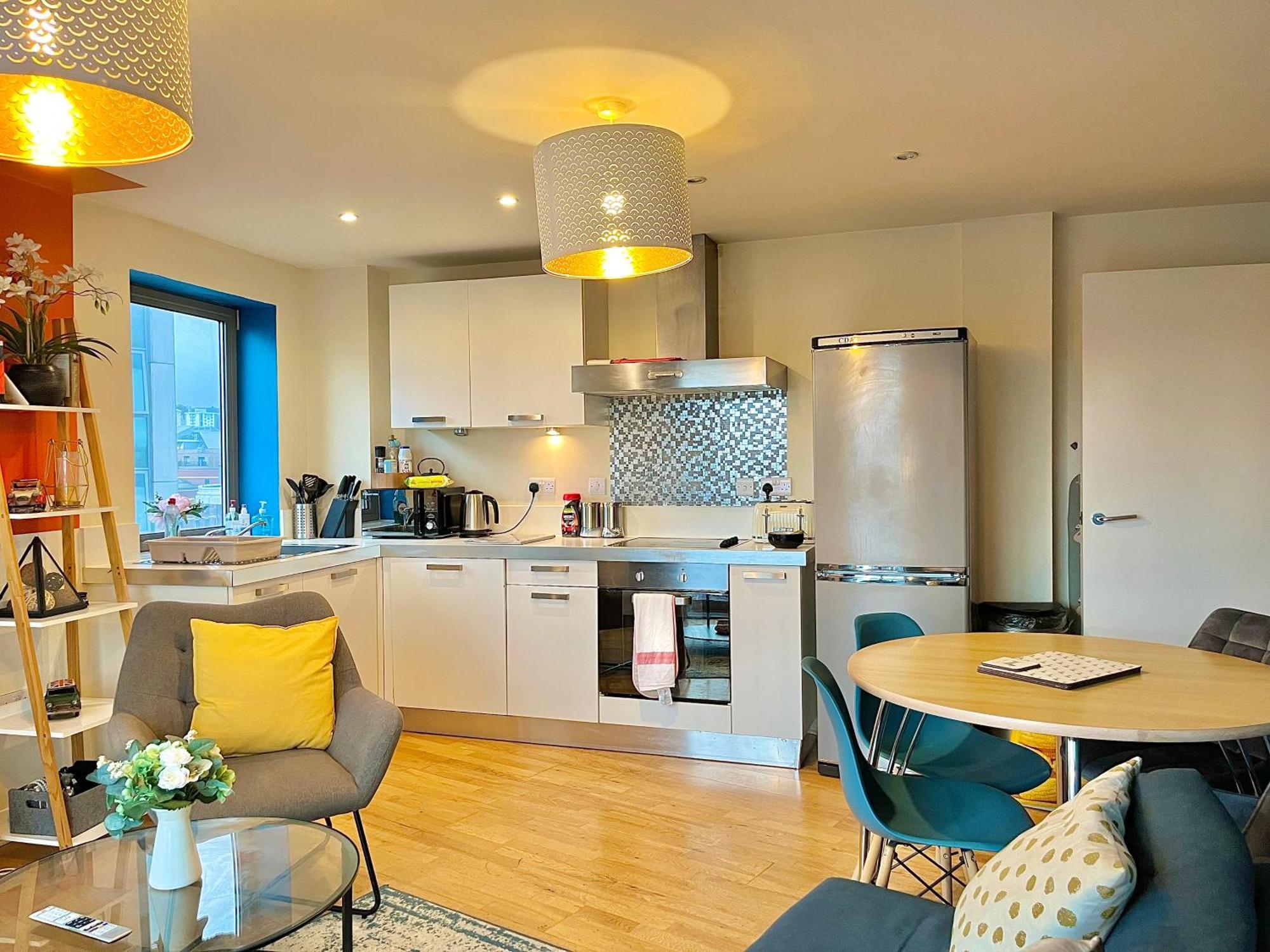 שפילד Skyview Apartment By Noknokstay - City Centre With Parking - Group, Family, Business מראה חיצוני תמונה